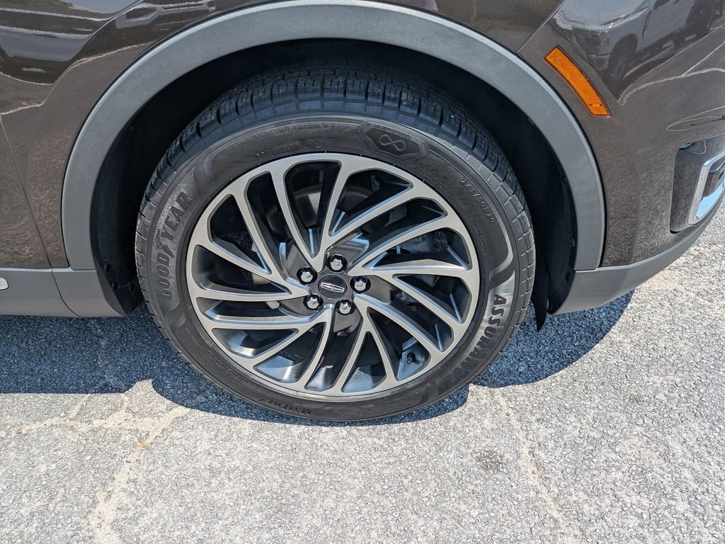 Used 2019 Lincoln Nautilus Reserve AWD/4WD image 11