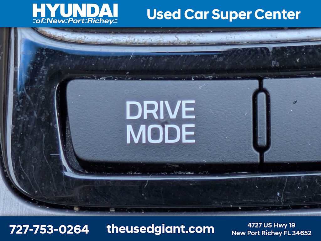 Used 2016 Hyundai Genesis 3.8 w/ Option Group 02 RWD image 27