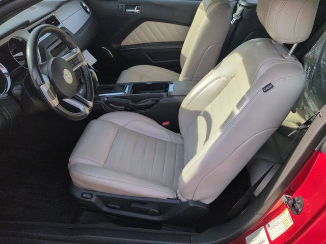 Used 2013 Ford Mustang Premium image 16