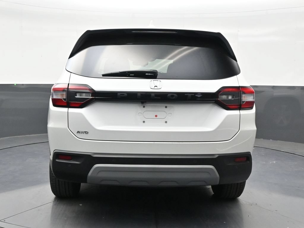 Used 2025 Honda Pilot EX-L image 4