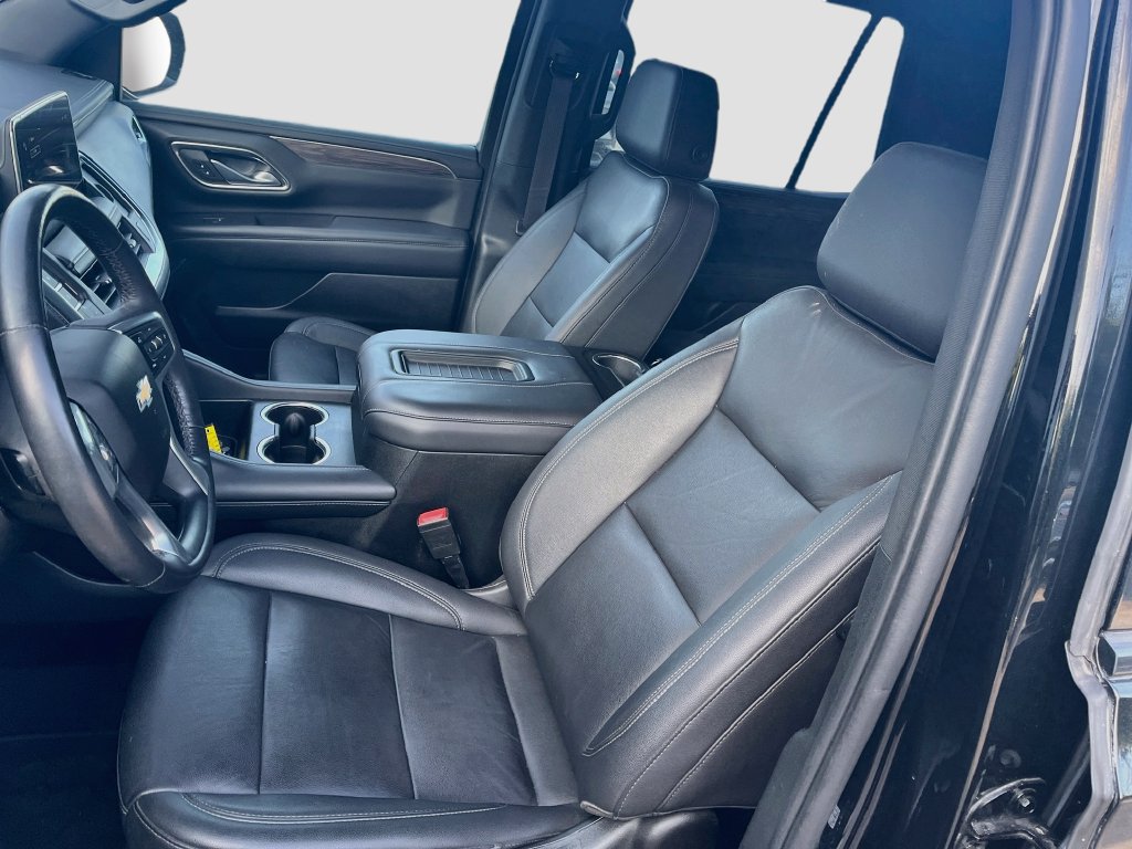 Used 2022 Chevrolet Tahoe Z71 w/ Luxury Package AWD/4WD image 20