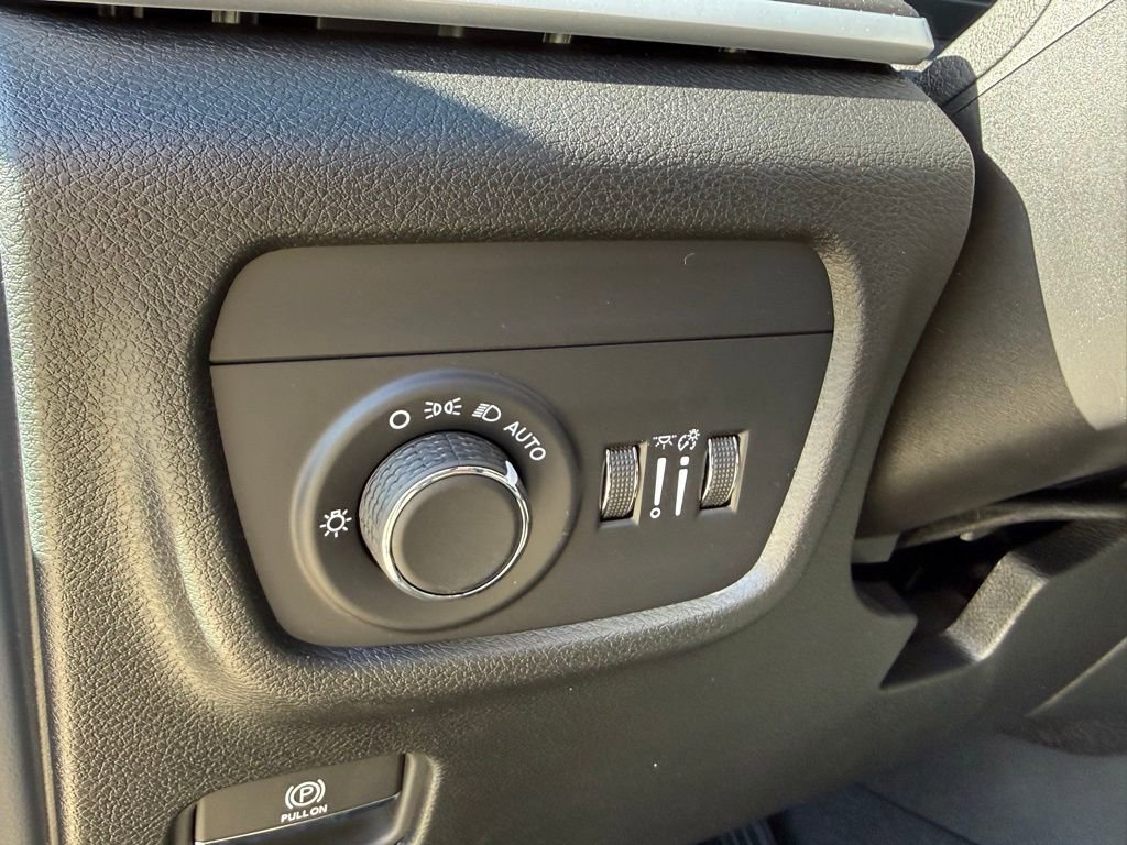 New 2025 Jeep Grand Cherokee L Laredo w/ Luxury Tech Group I image 15