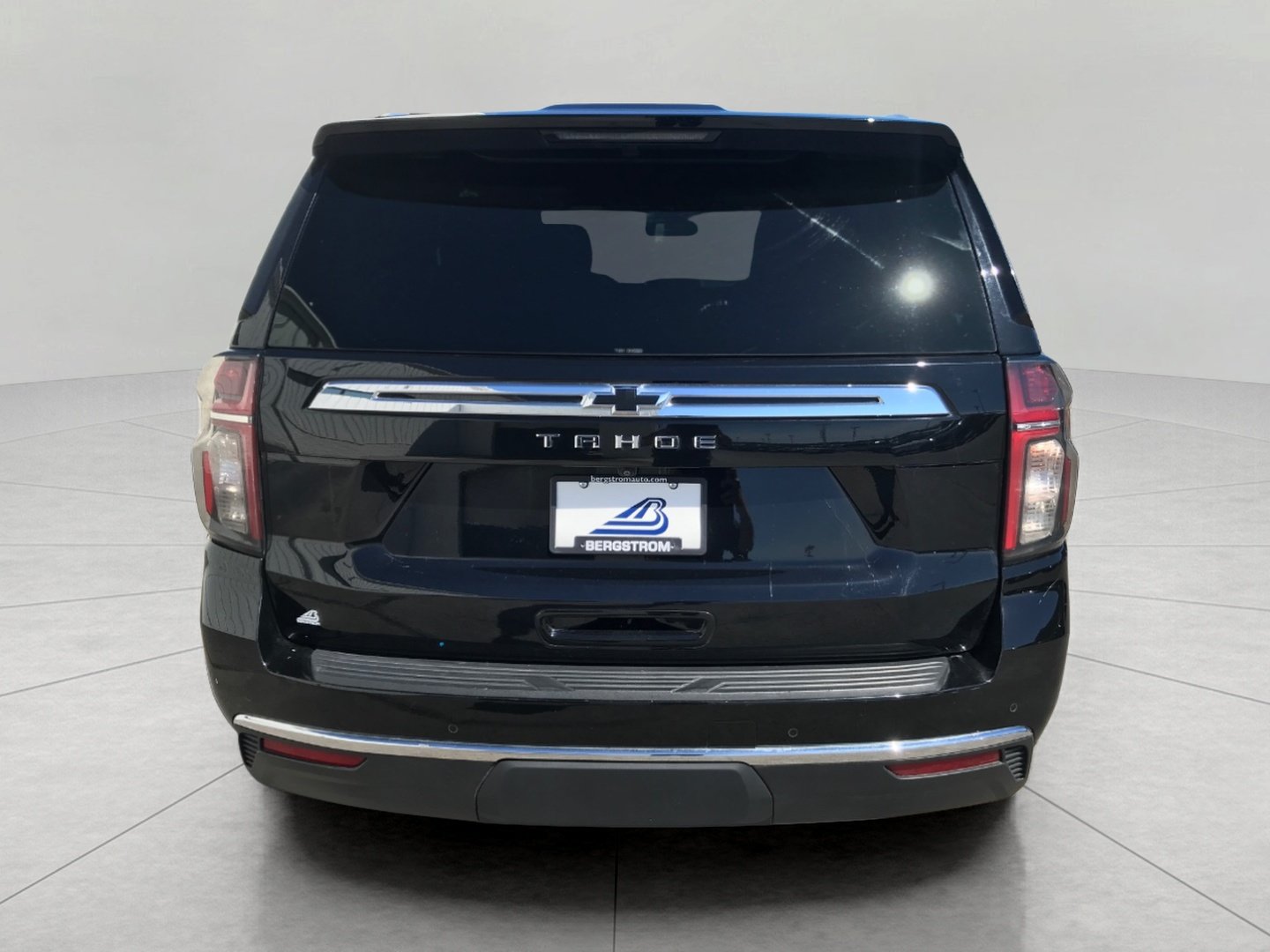 Used 2021 Chevrolet Tahoe LT w/ LT Signature Package AWD/4WD image 13