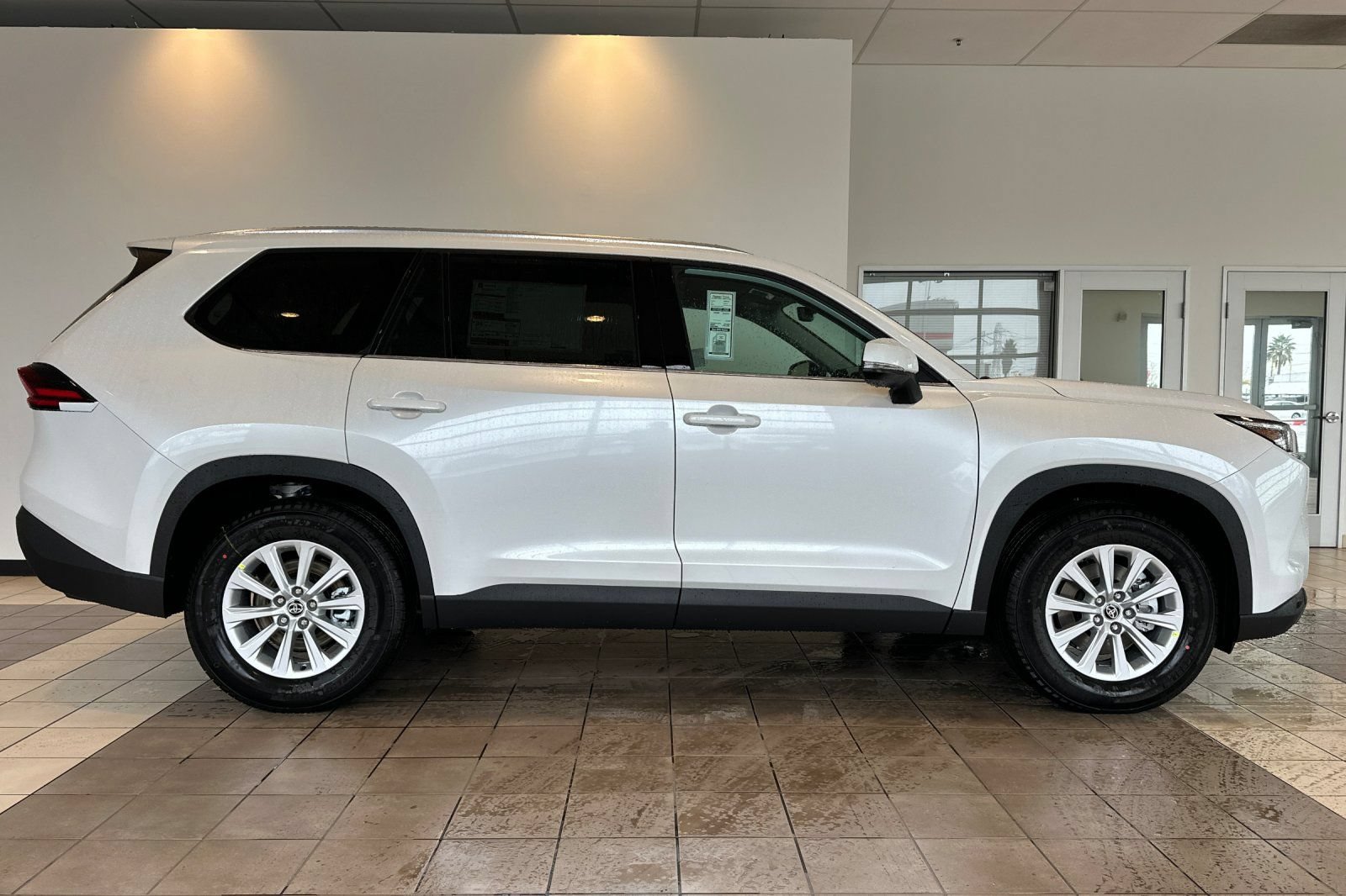 New 2026 Toyota Grand Highlander AWD Hybrid image 3