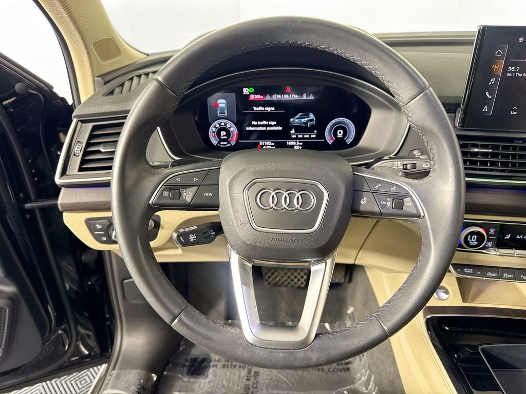 Used 2022 Audi Q5 2.0T Prestige AWD/4WD image 11