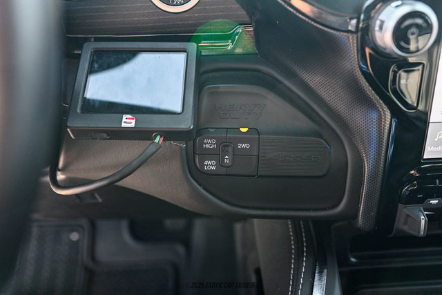 Used 2024 RAM 5500 4x4 Crew Cab image 65