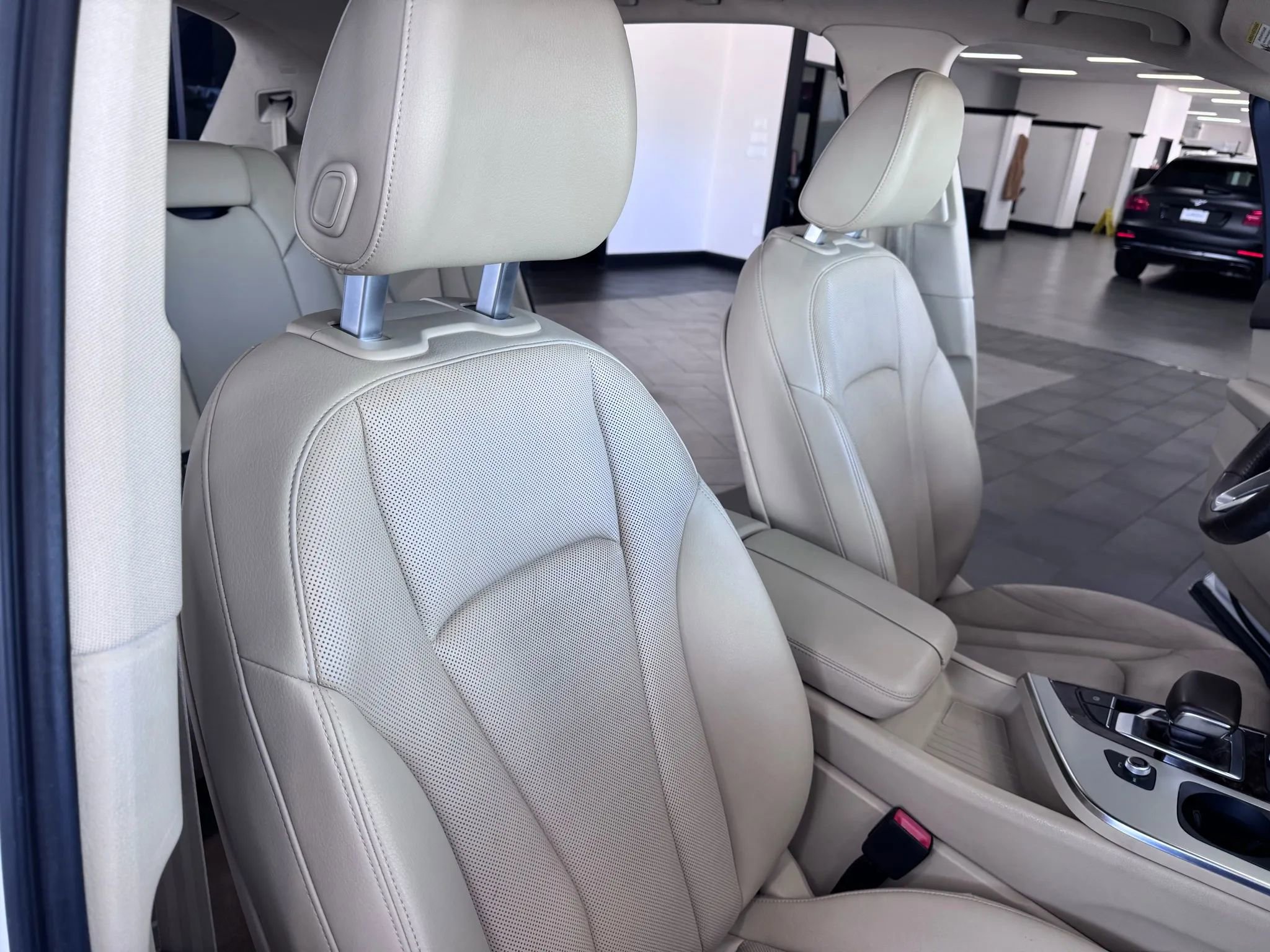 Used 2017 Audi Q7 2.0T Premium Plus w/ Premium Plus Package image 13