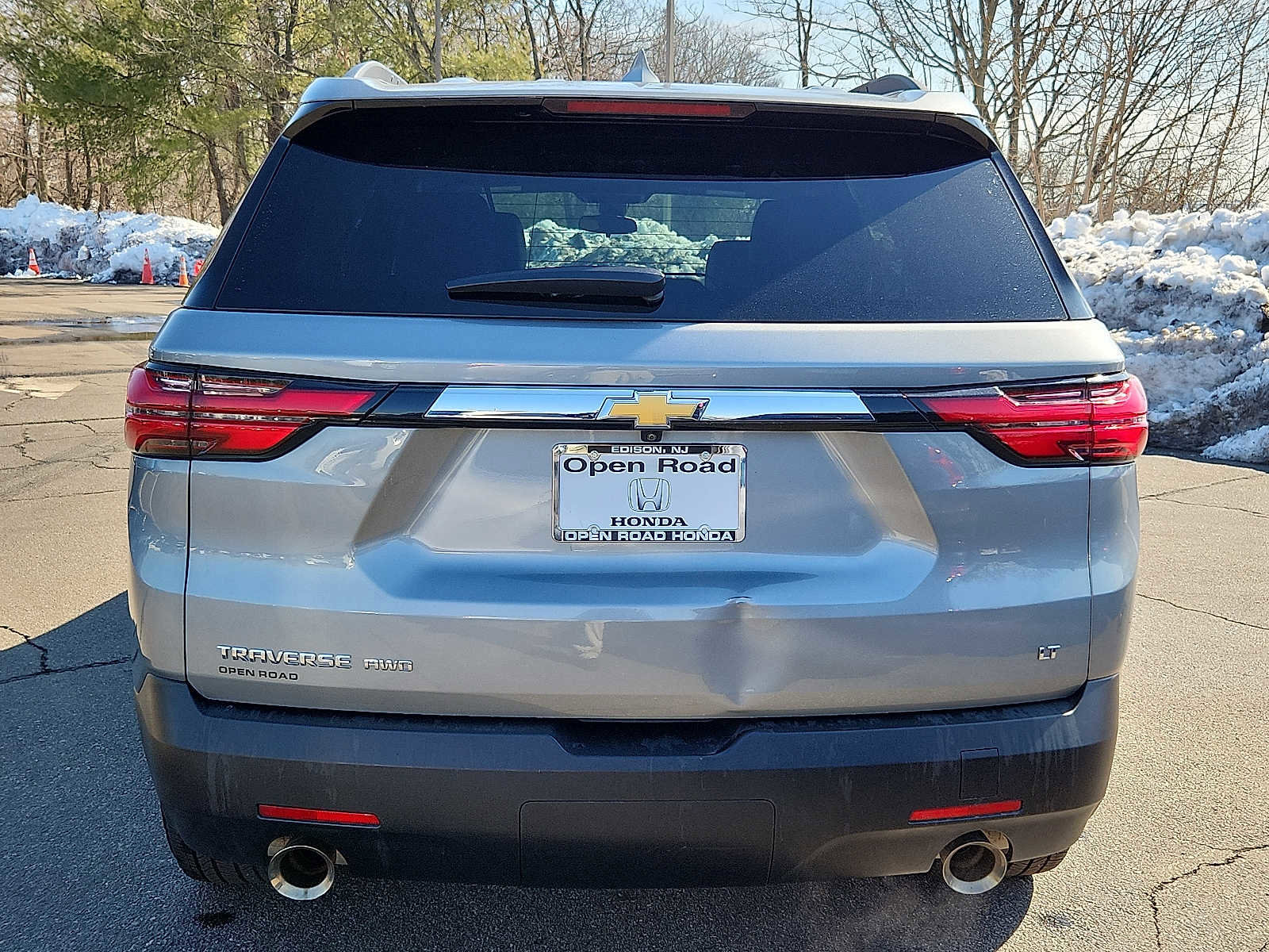 Used 2023 Chevrolet Traverse LT AWD/4WD image 5