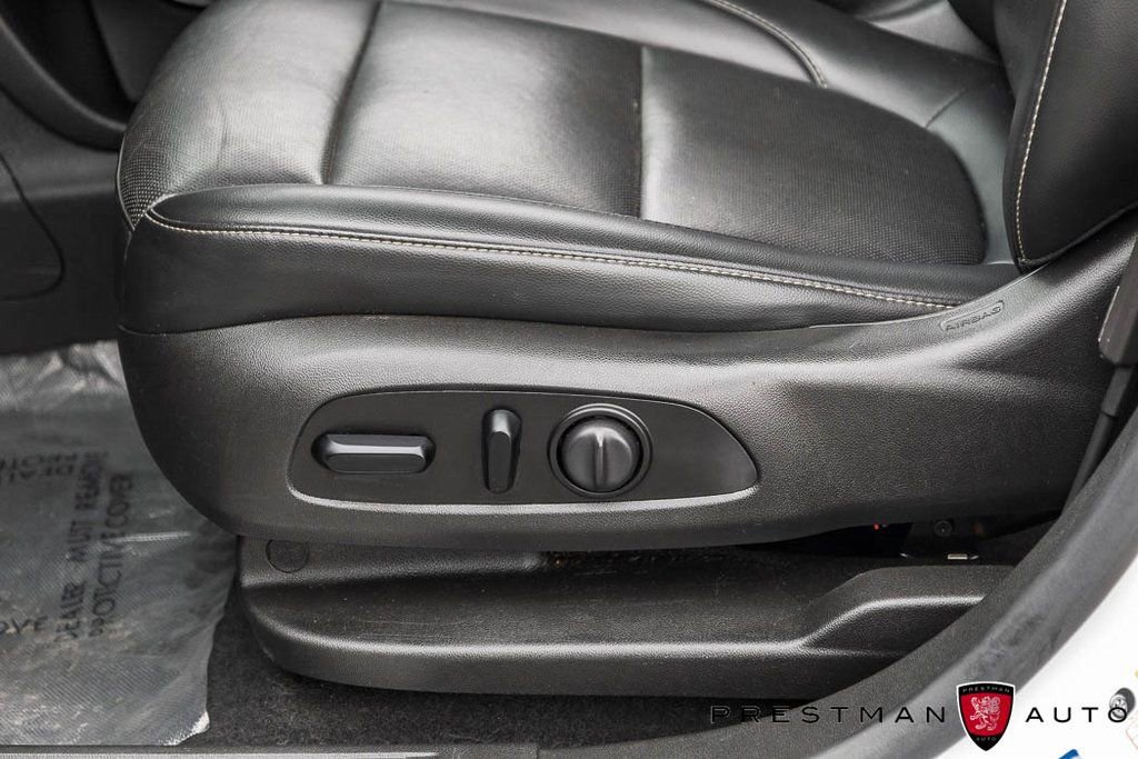 Used 2021 GMC Acadia SLT image 23