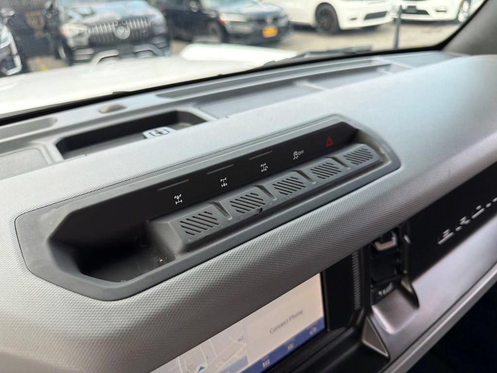 Used 2023 Ford Bronco Big Bend w/ Sasquatch Package AWD/4WD image 39