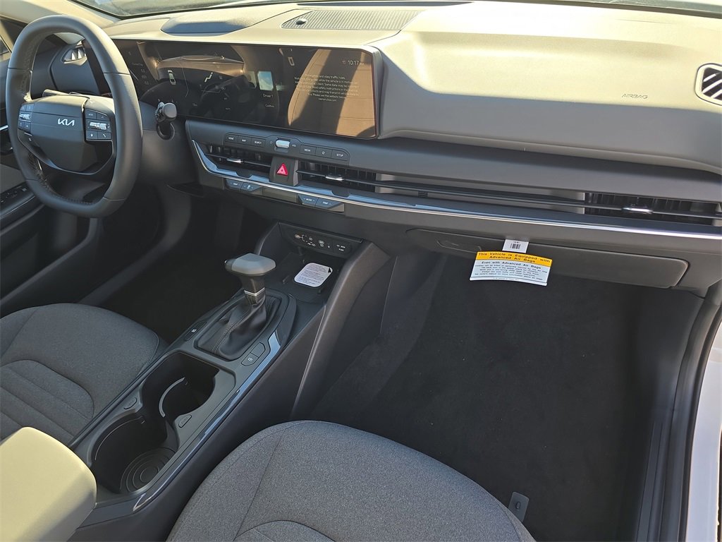New 2025 Kia K4 EX image 13