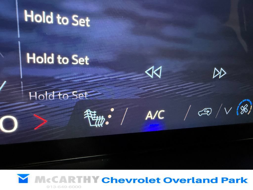 Used 2025 Chevrolet Tahoe LT AWD/4WD image 23