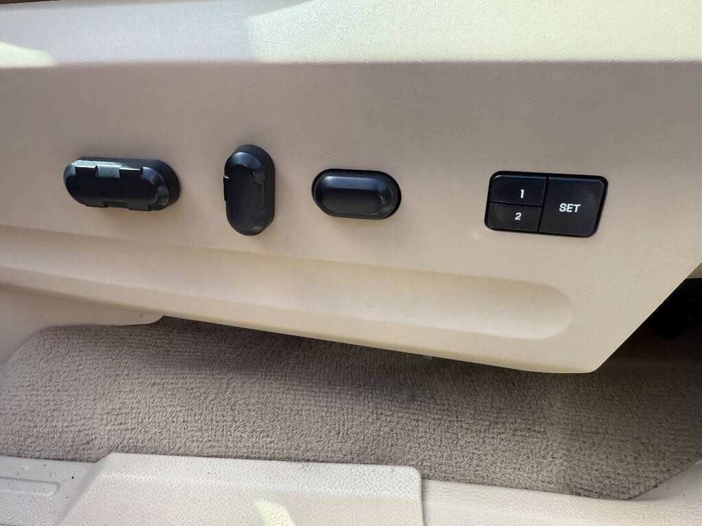 Used 2008 Ford Expedition Eddie Bauer AWD/4WD image 16