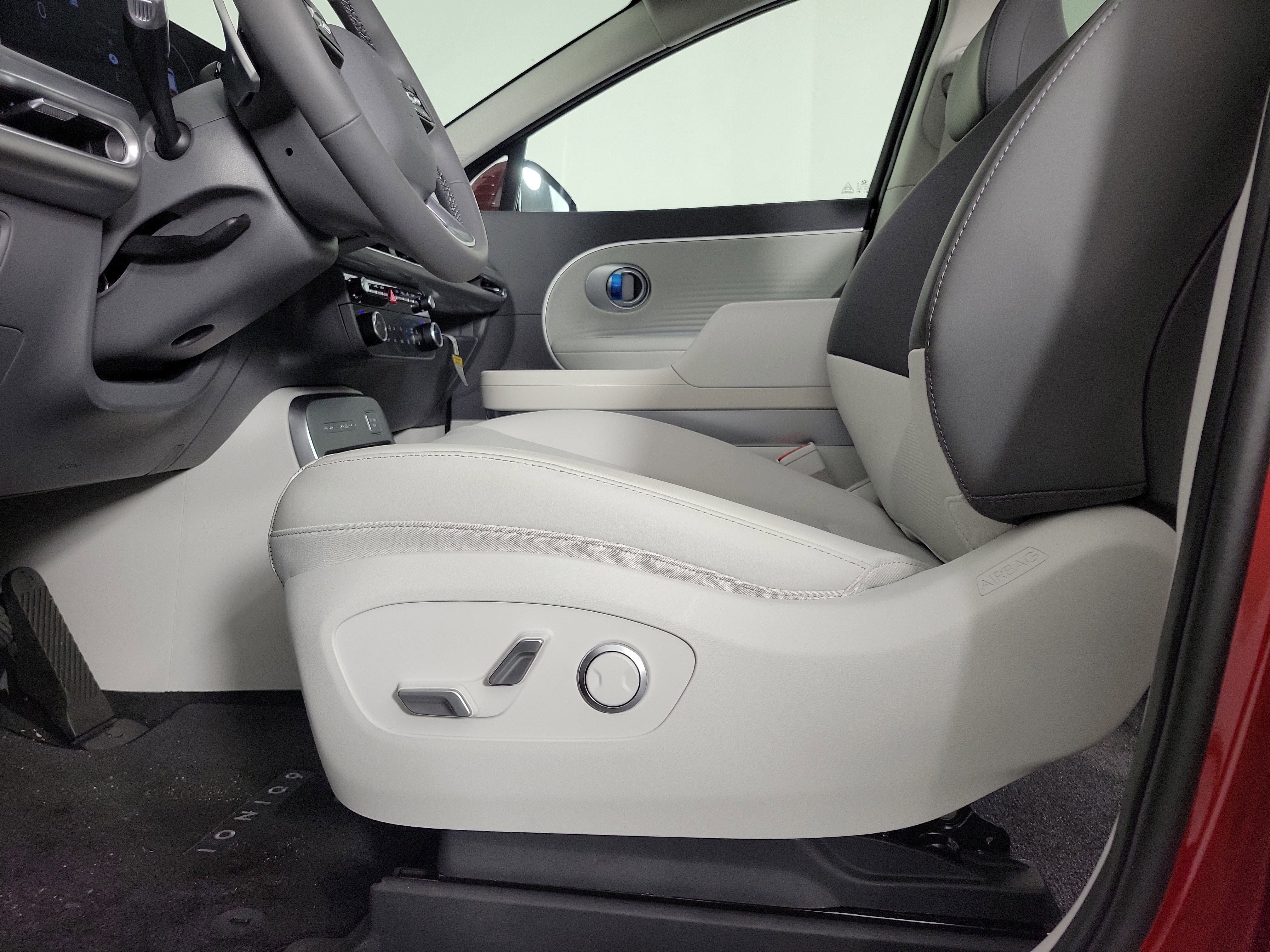New 2026 Hyundai Ioniq 9 SEL image 26