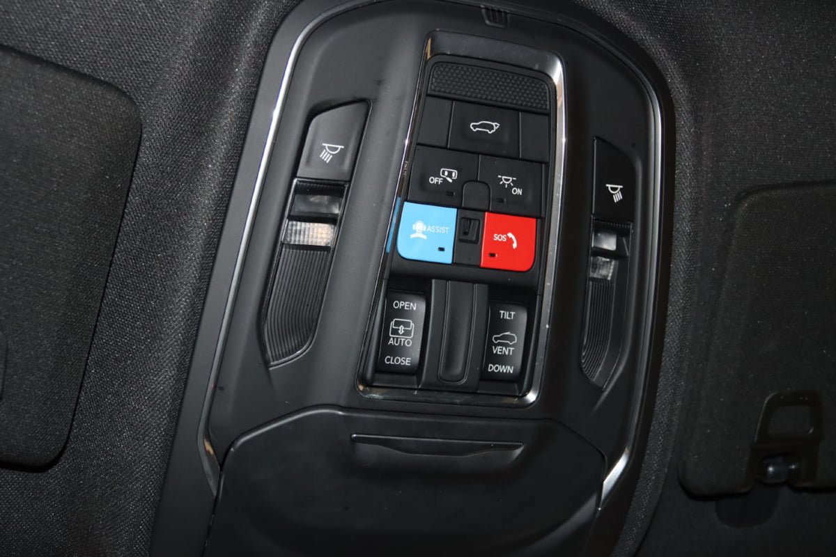 Used 2023 Jeep Grand Cherokee L Laredo AWD/4WD image 48