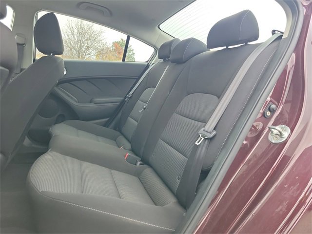 Used 2017 Kia Forte LX image 8