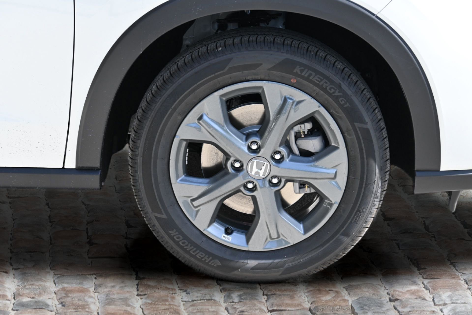 New 2026 Honda HR-V LX image 32