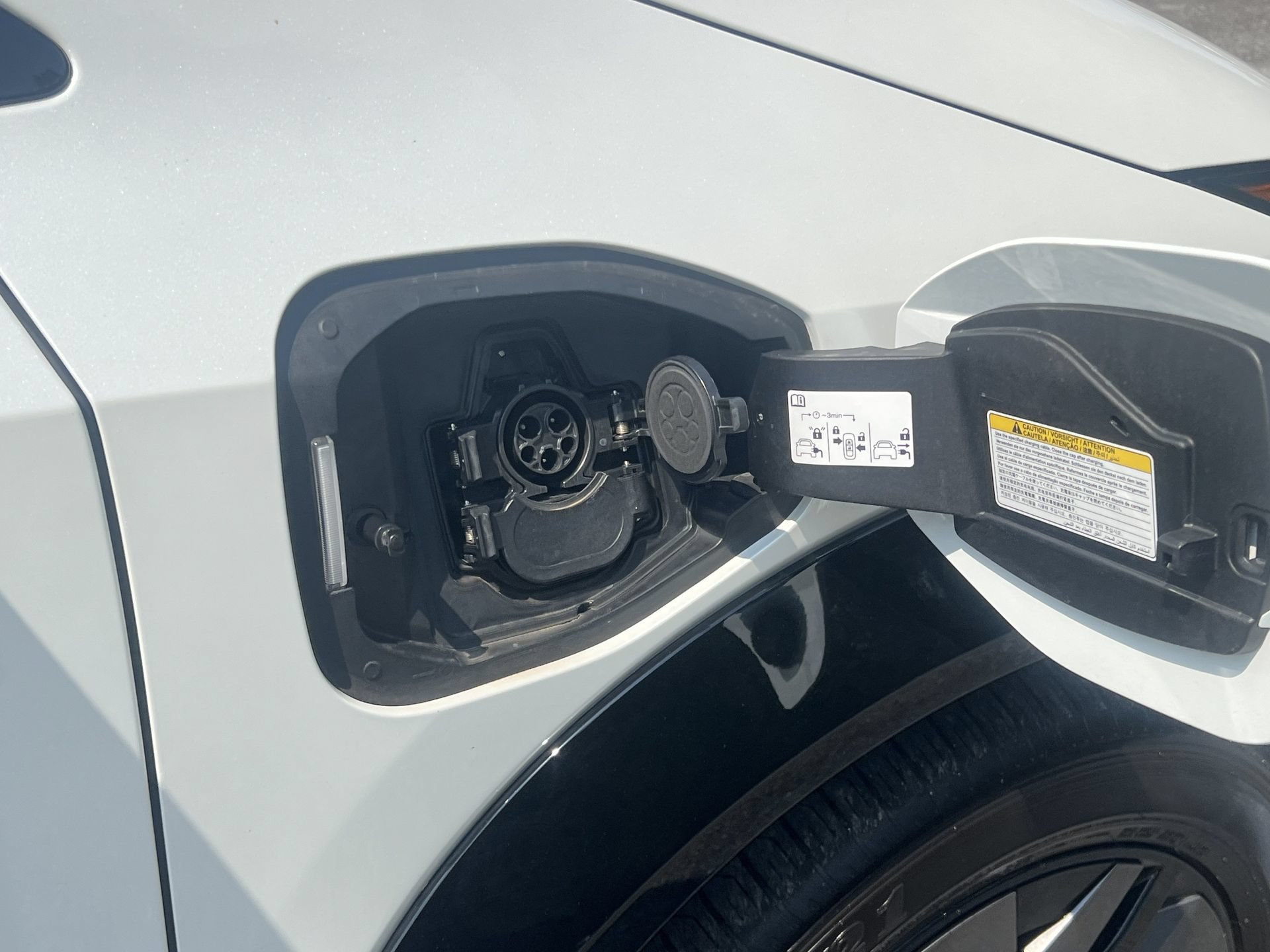 Certified 2024 Nissan Ariya AWD image 35