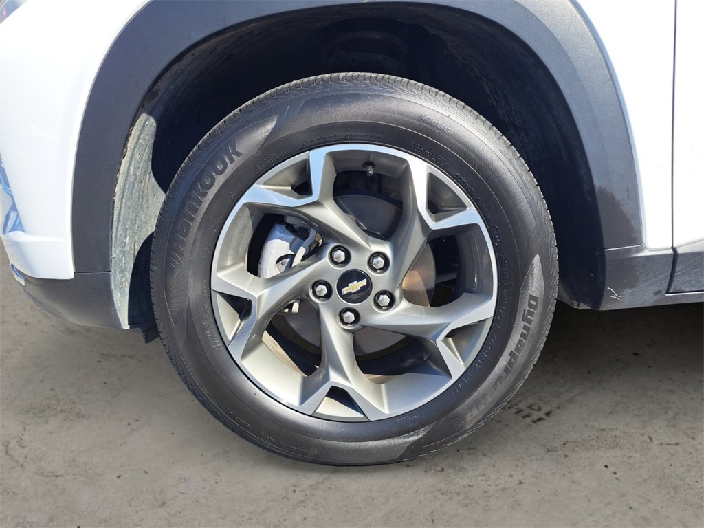 Used 2024 Chevrolet Trax LT image 14