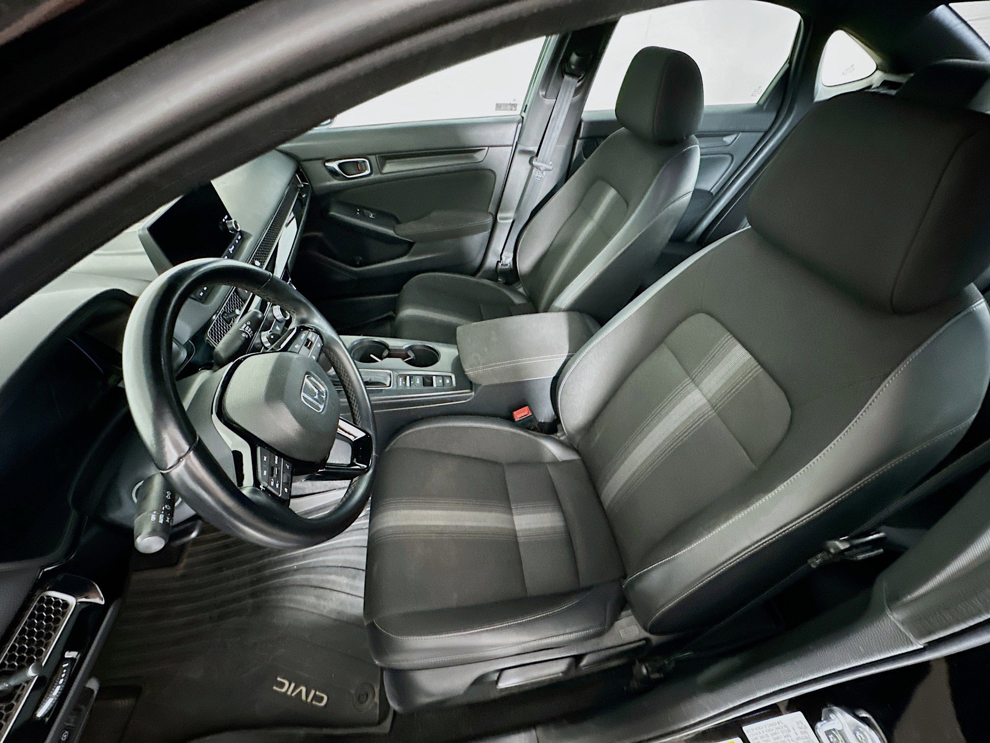 Used 2022 Honda Civic Sport image 13