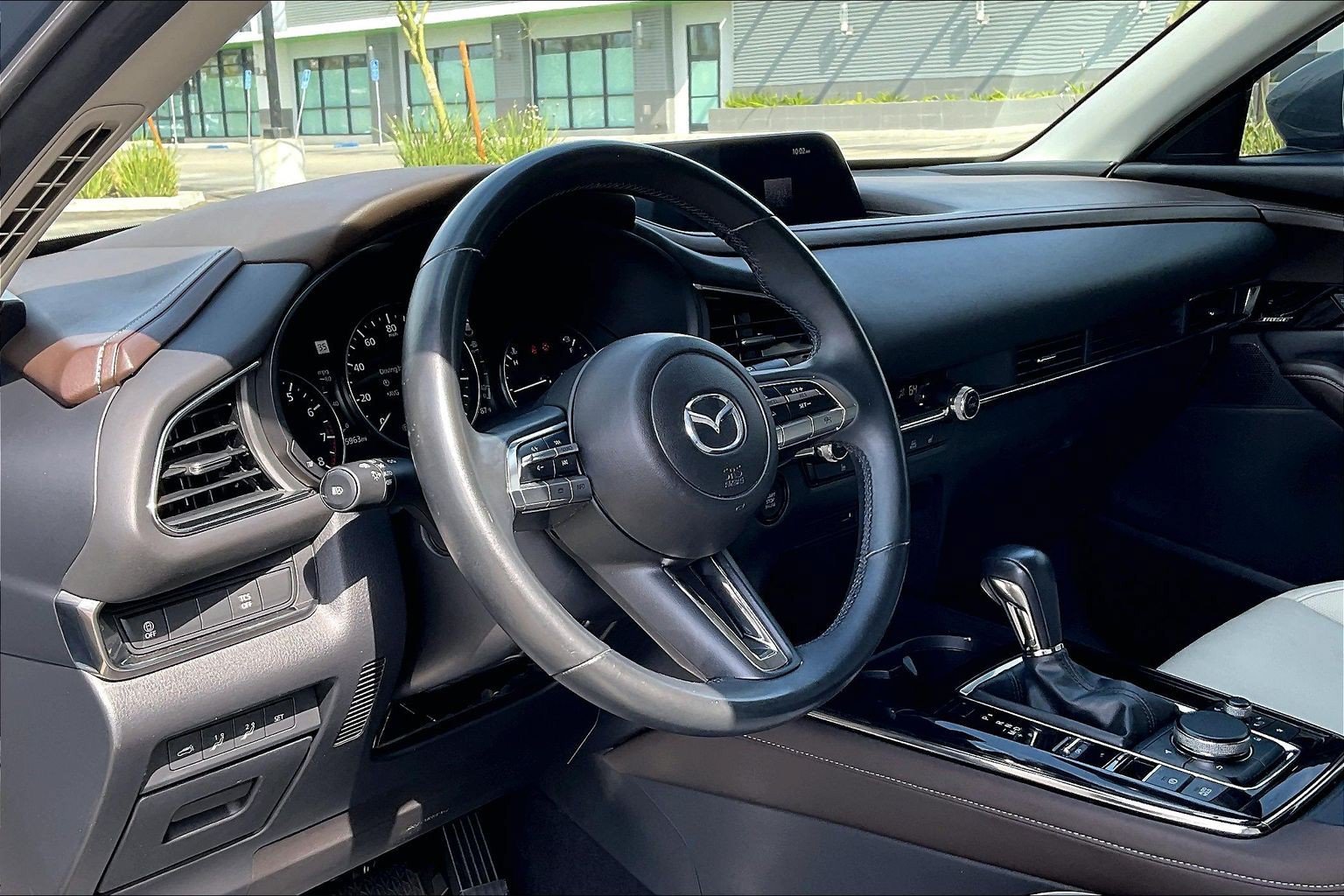 Used 2021 MAZDA CX-30 FWD 2.5 S w/ Premium Package image 17