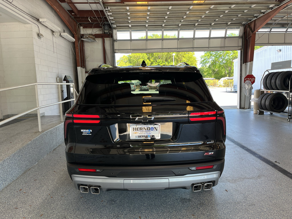 New 2026 Chevrolet Traverse Z71 w/ Enhanced Driving Package AWD/4WD image 7