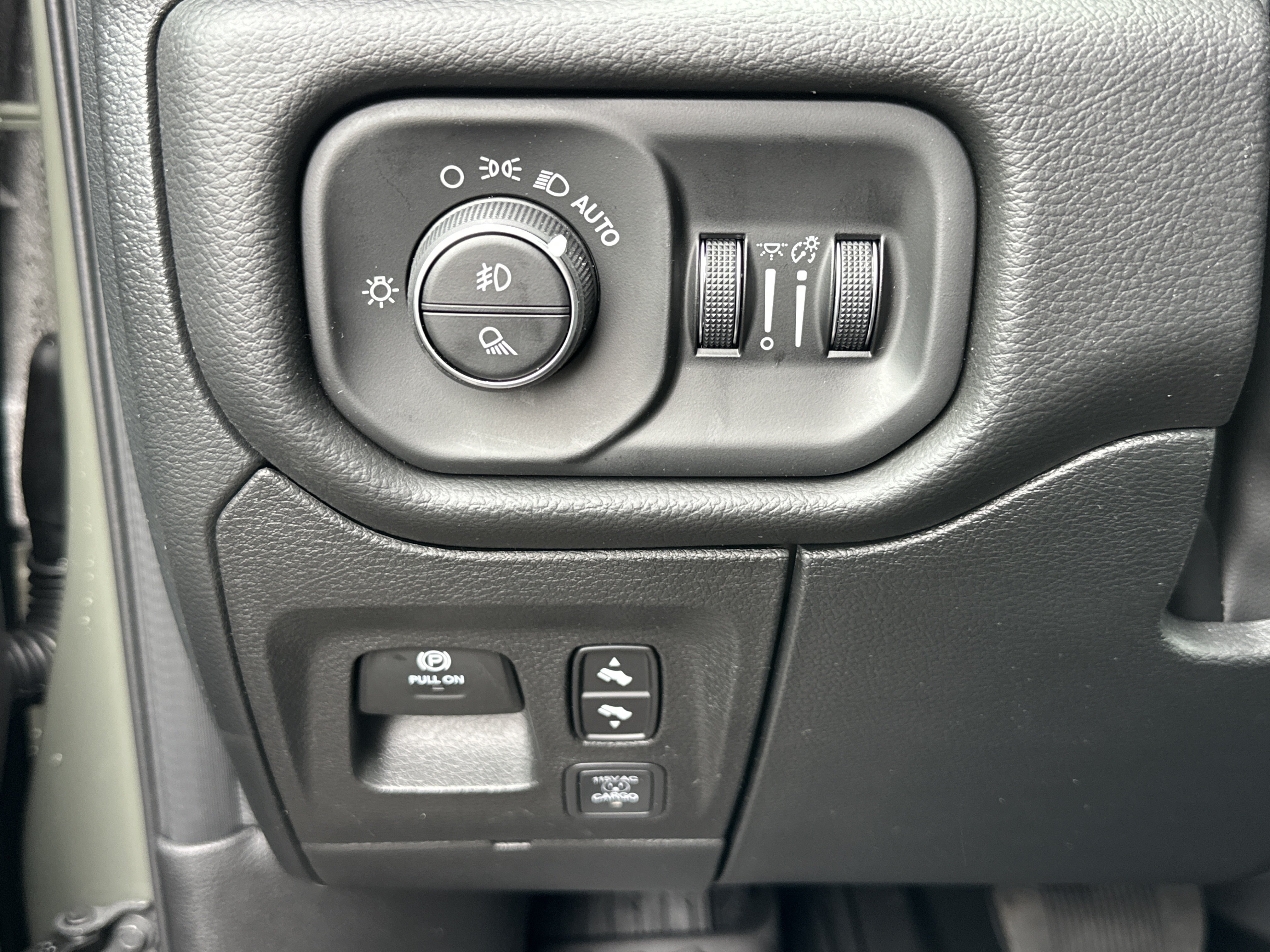 New 2026 RAM 1500 Big Horn AWD/4WD image 12