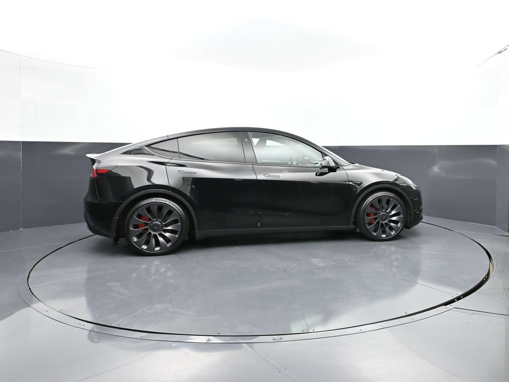 Used 2024 Tesla Model Y Performance AWD/4WD image 4