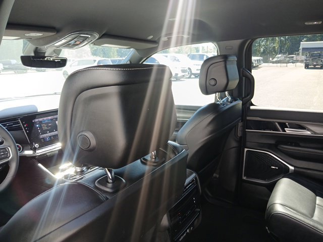 Used 2024 Jeep Wagoneer Series II AWD/4WD image 21
