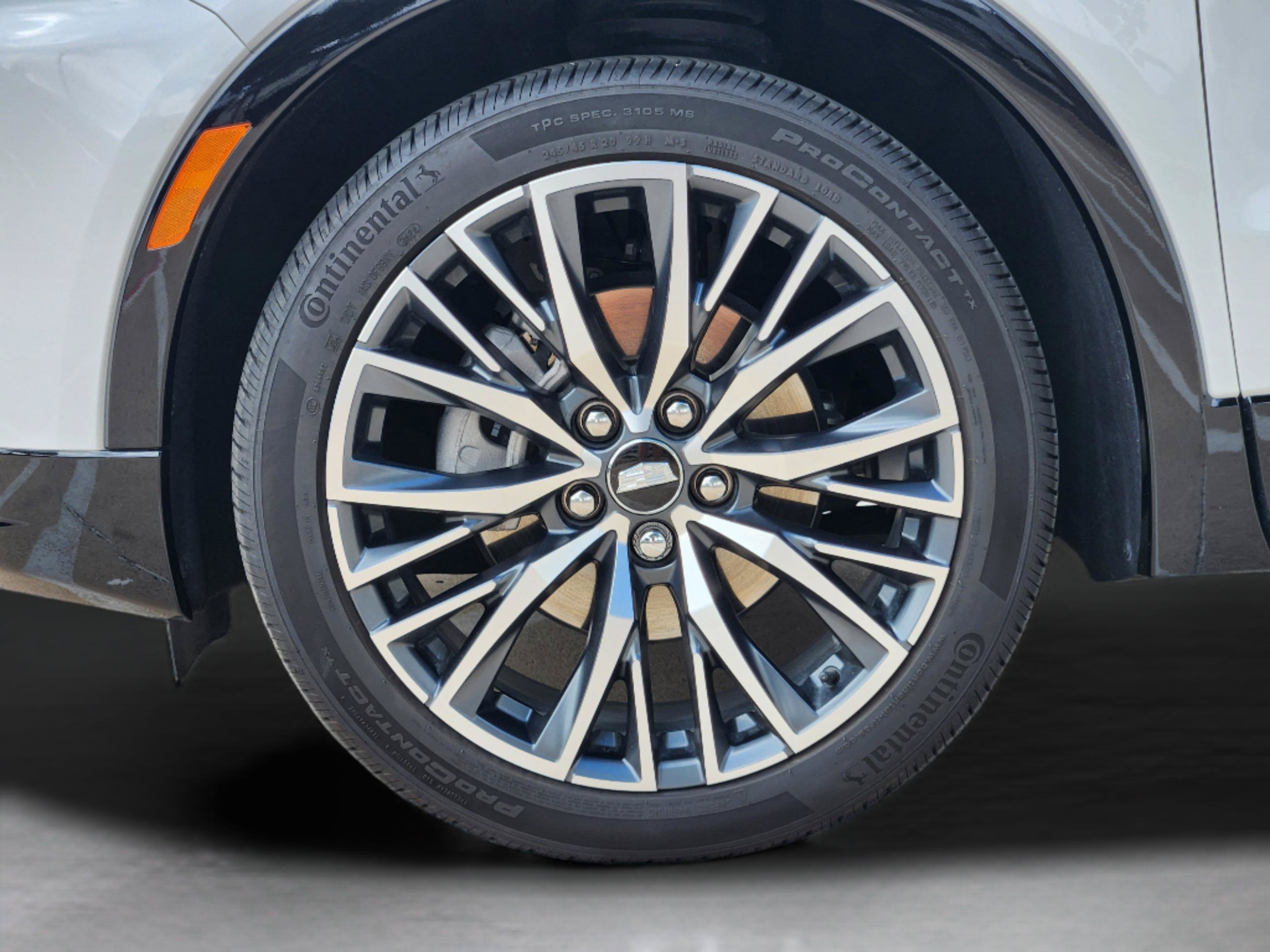 Used 2025 Cadillac XT4 Sport FWD image 32