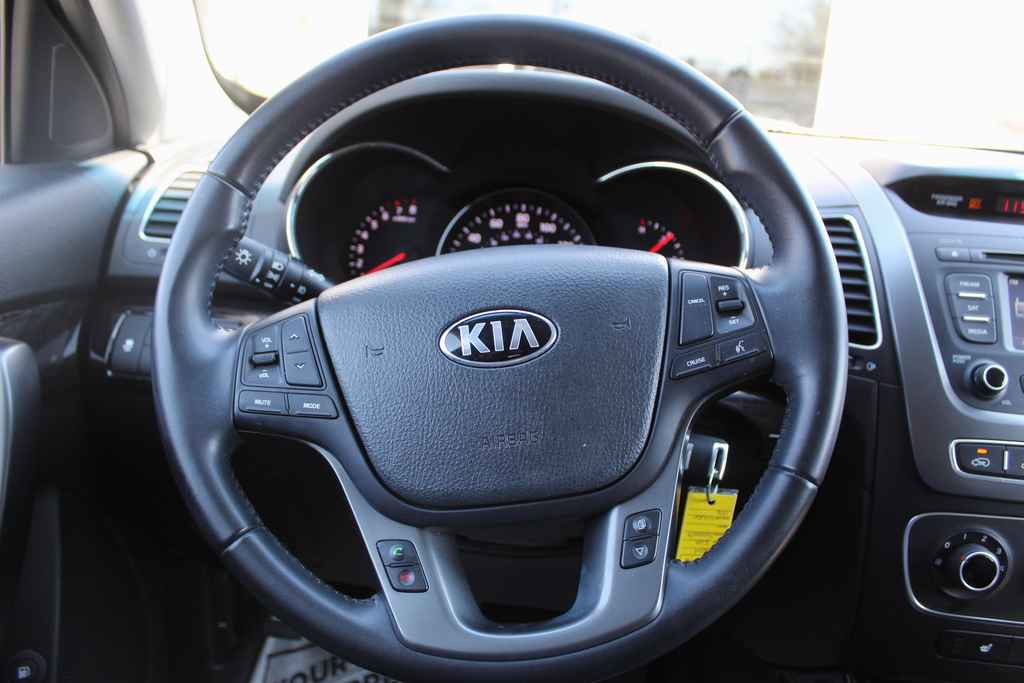 Used 2014 Kia Sorento LX image 15