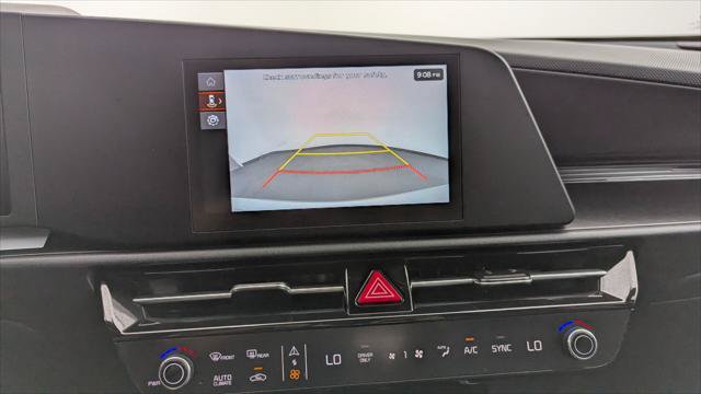 Used 2025 Kia Niro LX FWD image 27