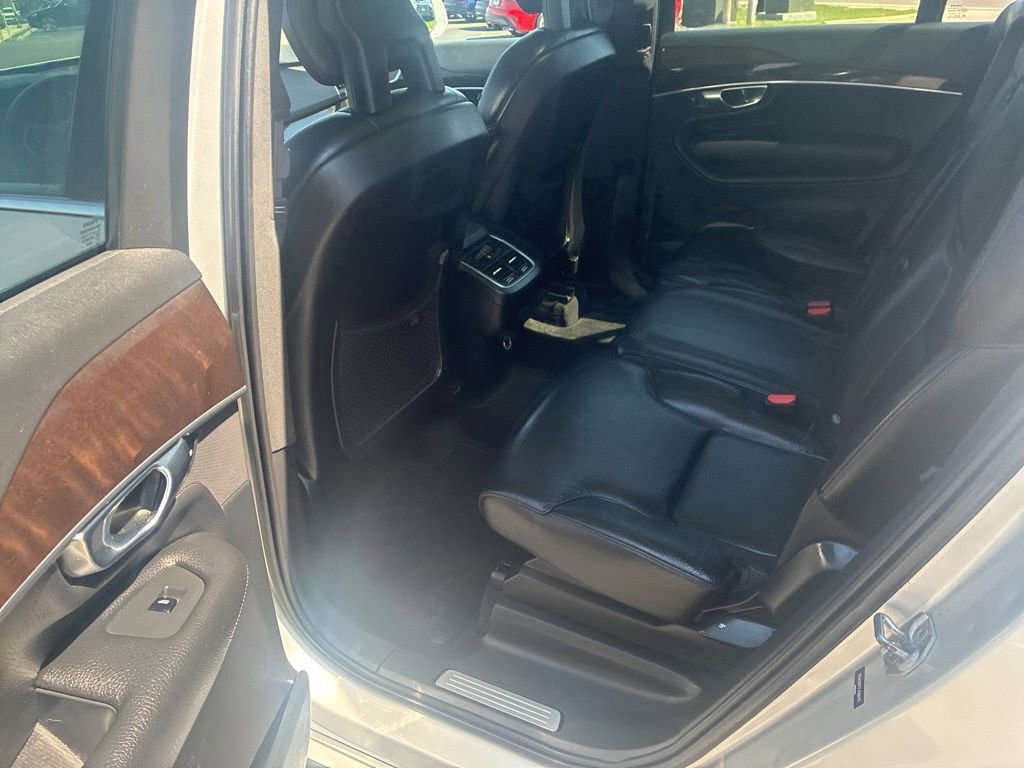 Used 2018 Volvo XC90 T6 Momentum w/ Protection Package Premier image 7