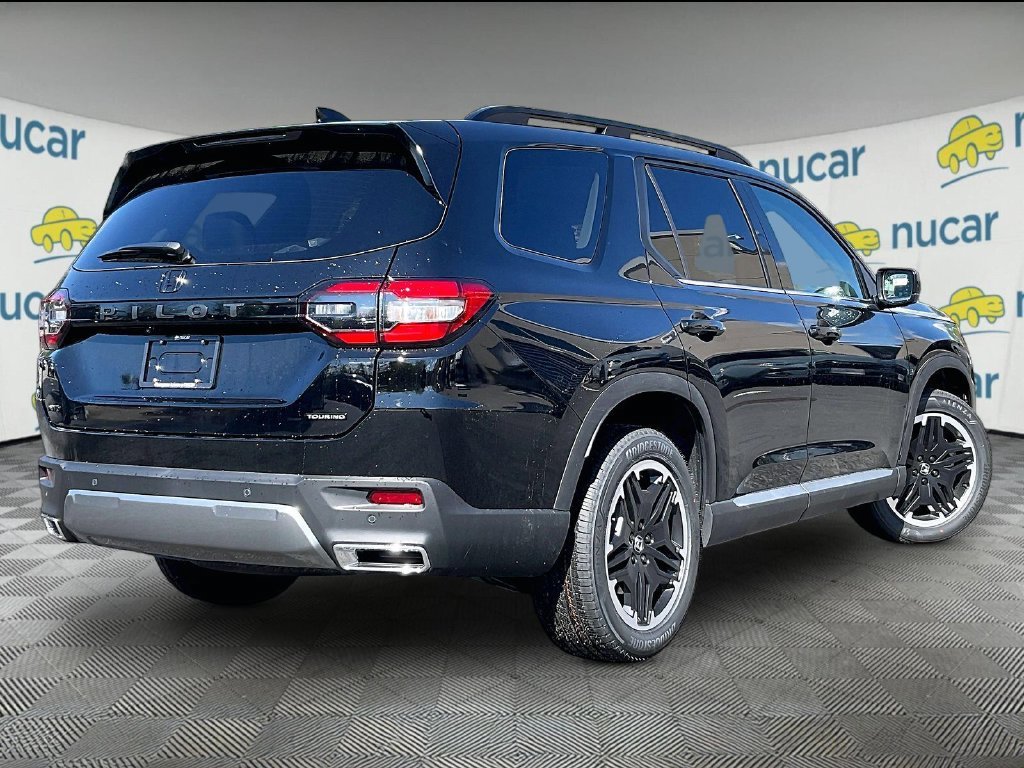 New 2026 Honda Pilot Touring image 6