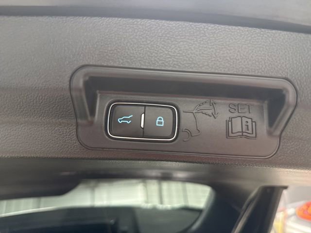 Used 2023 Ford Explorer Limited w/ Equipment Group 301A image 21