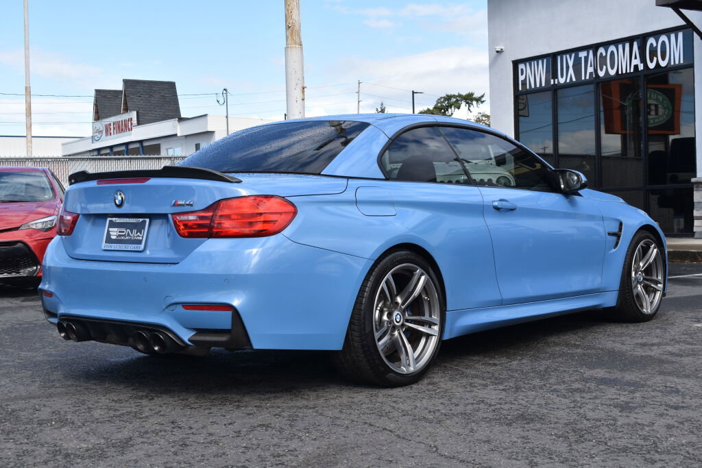 Used 2015 BMW M4 Convertible image 9