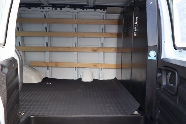 Used 2024 Chevrolet Express 2500 w/ Driver Convenience Package image 26