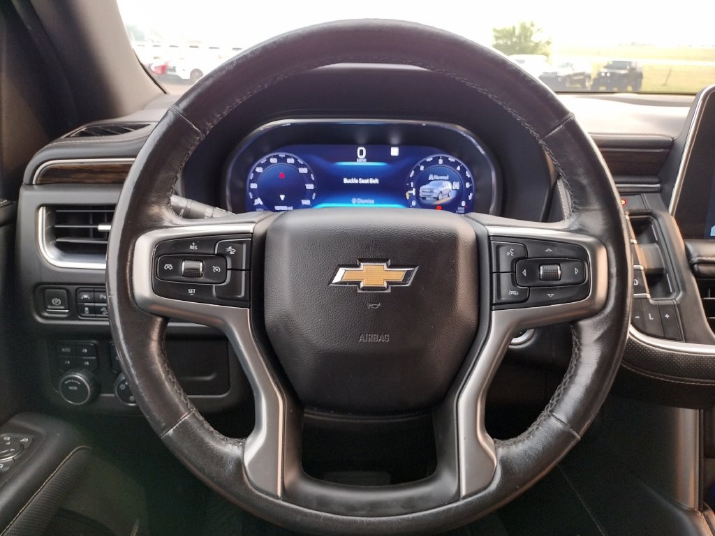 Used 2022 Chevrolet Suburban Premier AWD/4WD image 7