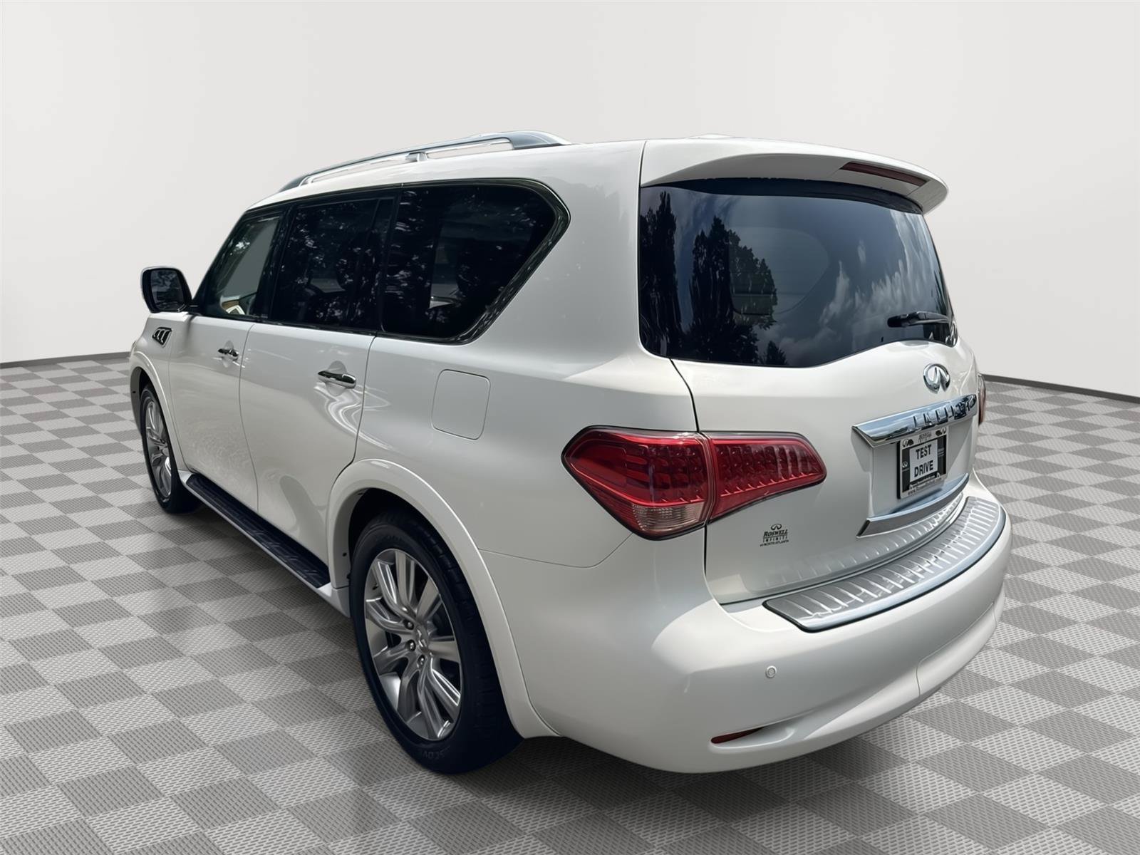 Used 2012 INFINITI QX56 4WD w/ Theater Pkg image 8