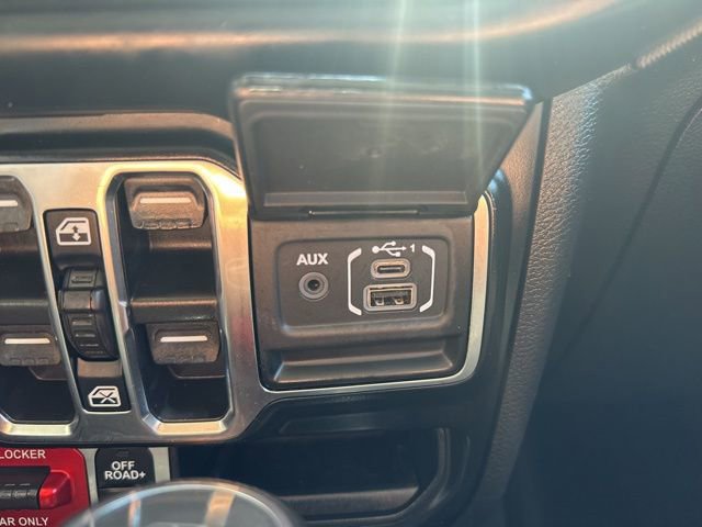 Used 2021 Jeep Gladiator Mojave AWD/4WD image 25