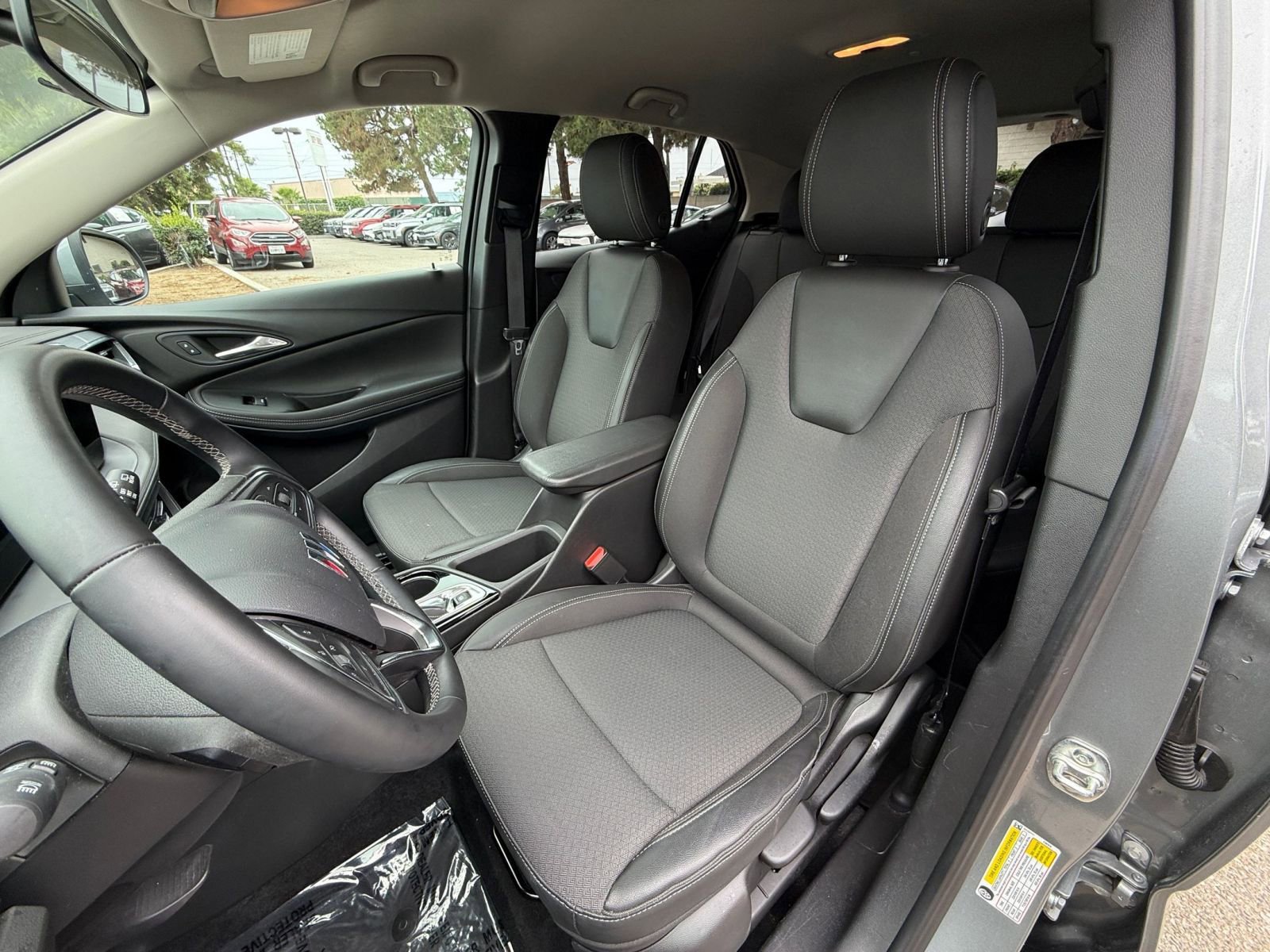 Used 2025 Buick Encore GX Preferred image 33