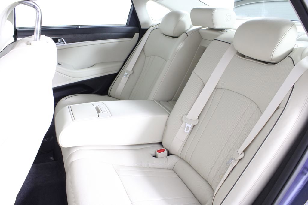 Used 2016 Hyundai Genesis 3.8 w/ Option Group 02 image 19