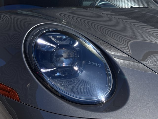 Certified 2022 Porsche 911 Turbo S AWD/4WD image 11