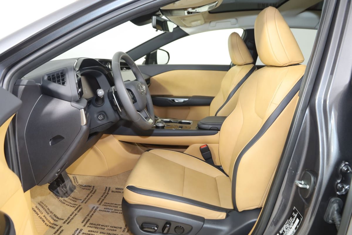 Used 2024 Lexus RZ 450e Premium w/ Technology Package AWD/4WD image 12