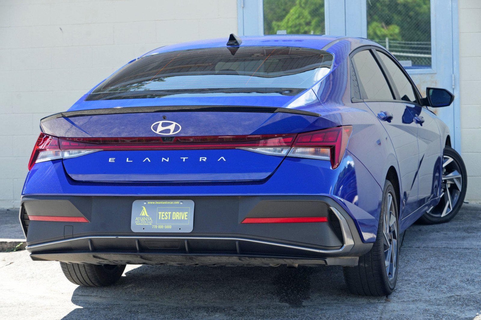 Used 2025 Hyundai Elantra SEL FWD image 4