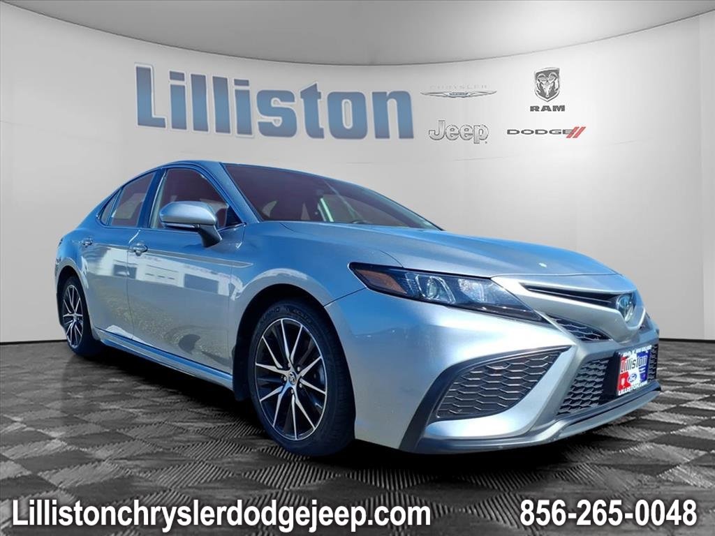 Used 2023 Toyota Camry SE