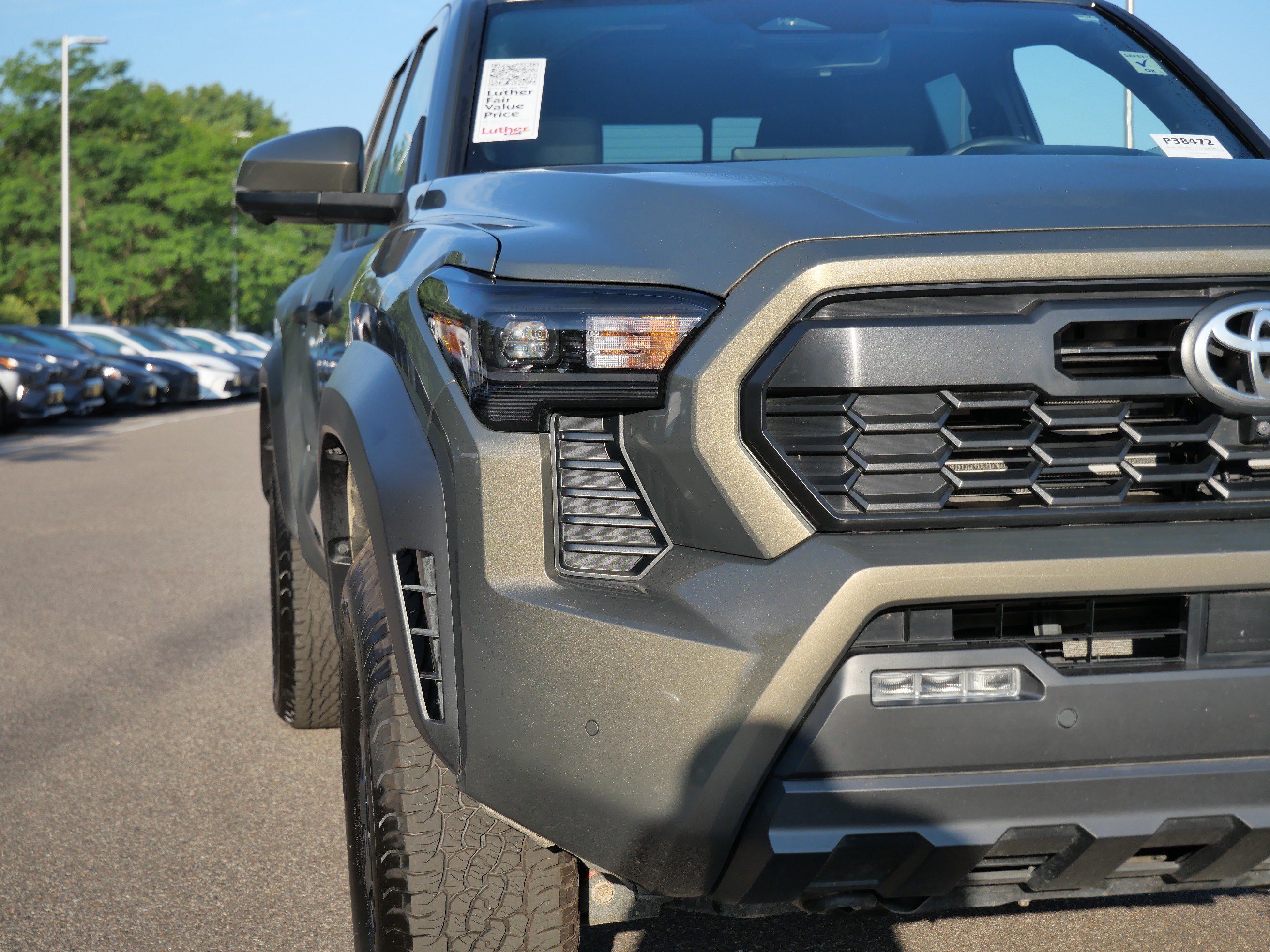 Used 2024 Toyota Tacoma TRD Off-Road w/ TRD Off Road Premium Package AWD/4WD image 16