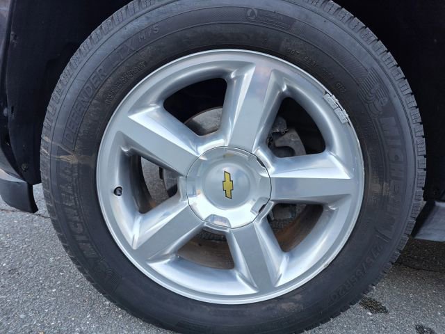 Used 2011 Chevrolet Suburban LT w/ Luxury Package image 9