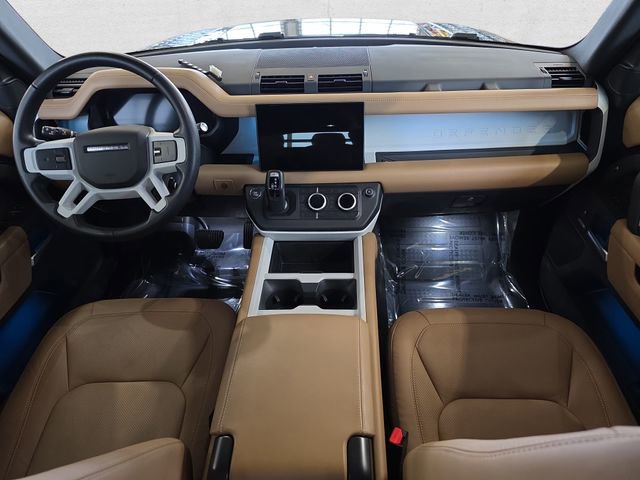 Used 2025 Land Rover Defender 110 X-Dynamic SE image 9