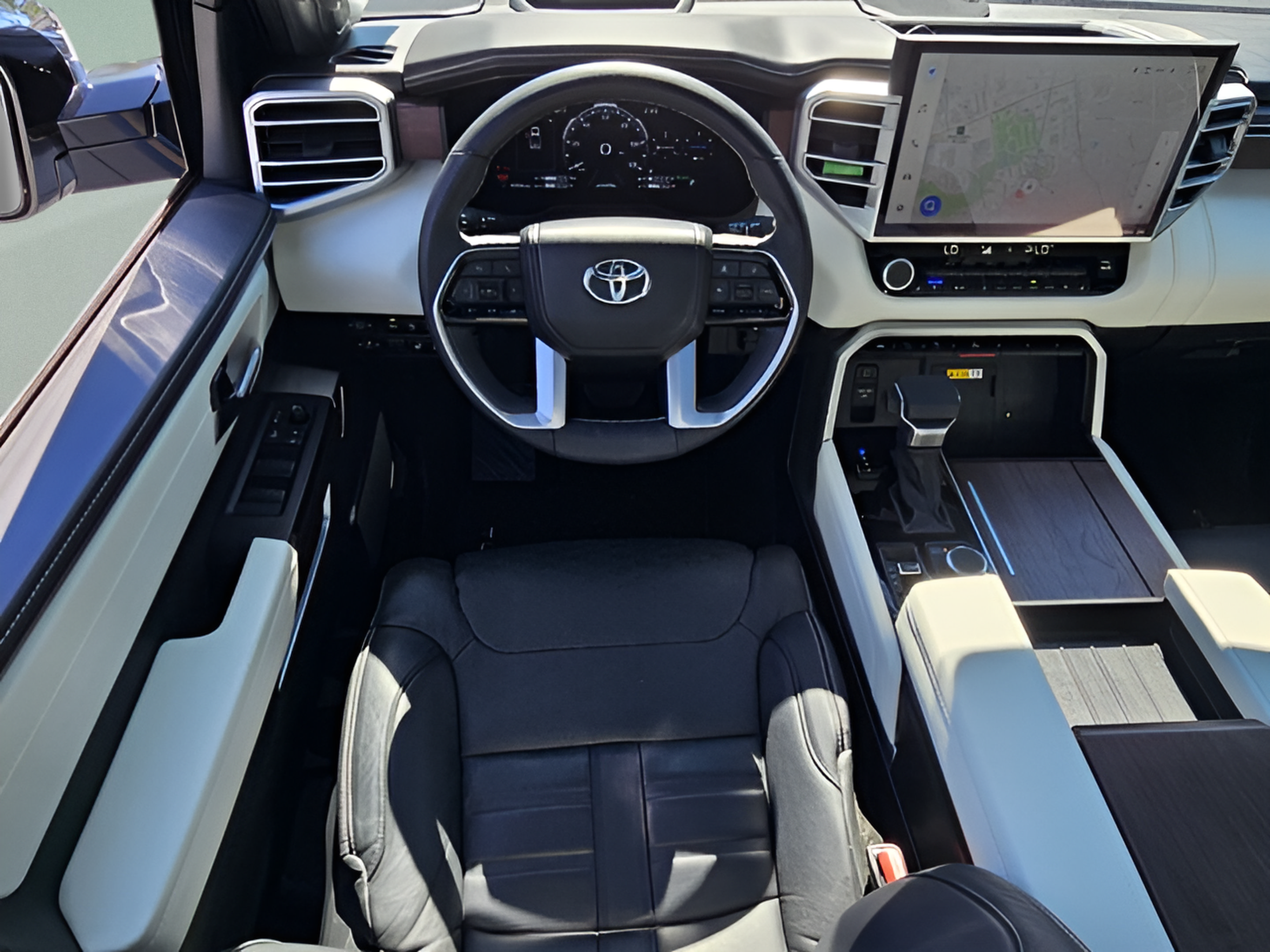 Used 2024 Toyota Tundra Capstone AWD/4WD image 12
